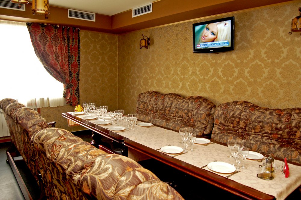 вид зала Рестораны  Злата на 1 мест Краснодара